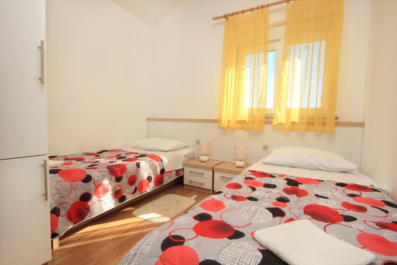 Apartments By The Sea Vlasici, Pag - 9324 Екстер'єр фото