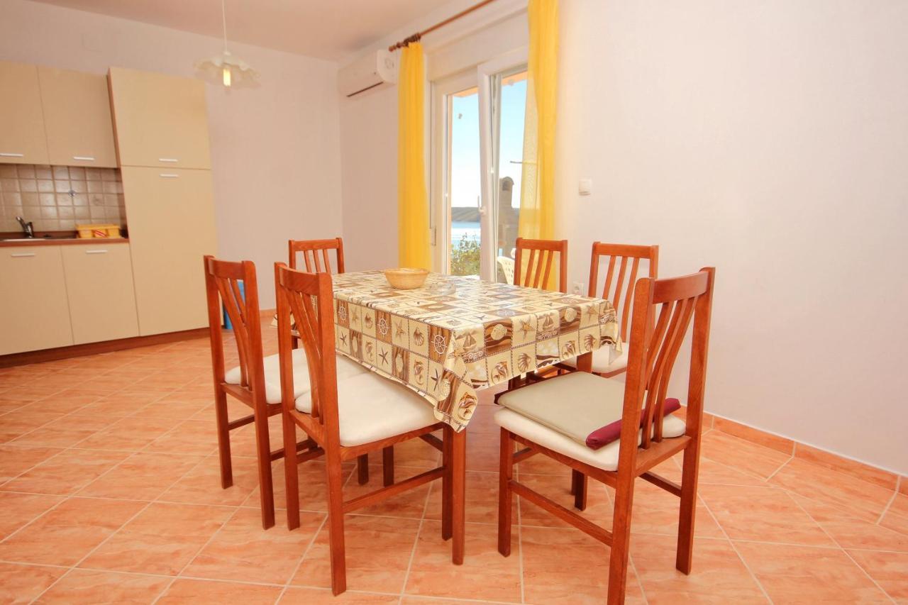 Apartments By The Sea Vlasici, Pag - 9324 Екстер'єр фото